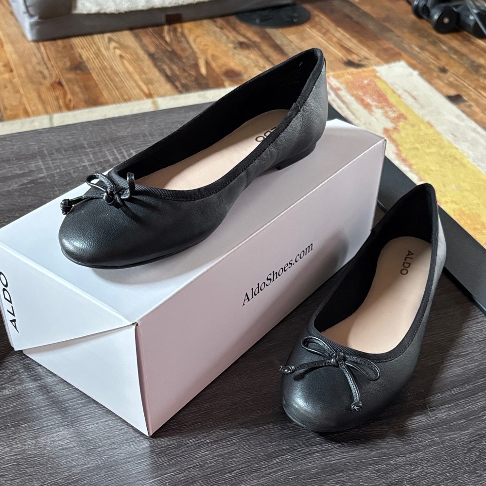ALDO Black Leather Ballet Flats with Bow Accent
